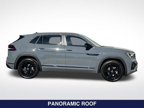 2026 Volkswagen Atlas Cross Sport 2.0T SEL R-Line Black