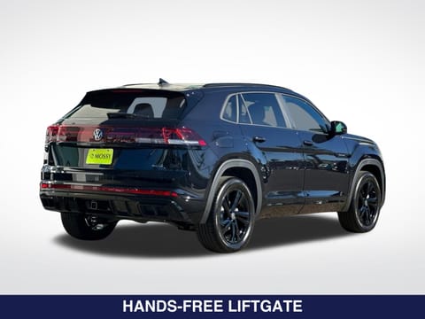 2026 Volkswagen Atlas Cross Sport 2.0T SEL R-Line Black
