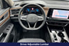 14 thumbnail image of  2026 Volkswagen Atlas SE w/Technology