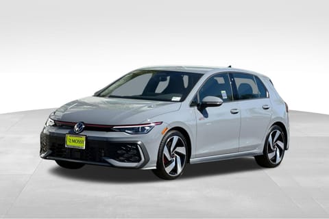 1 imagen de 2026 Volkswagen Golf GTI 2.0T S