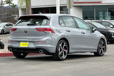 2026 Volkswagen Golf GTI 2.0T SE