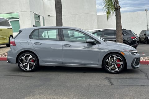 2026 Volkswagen Golf GTI 2.0T SE