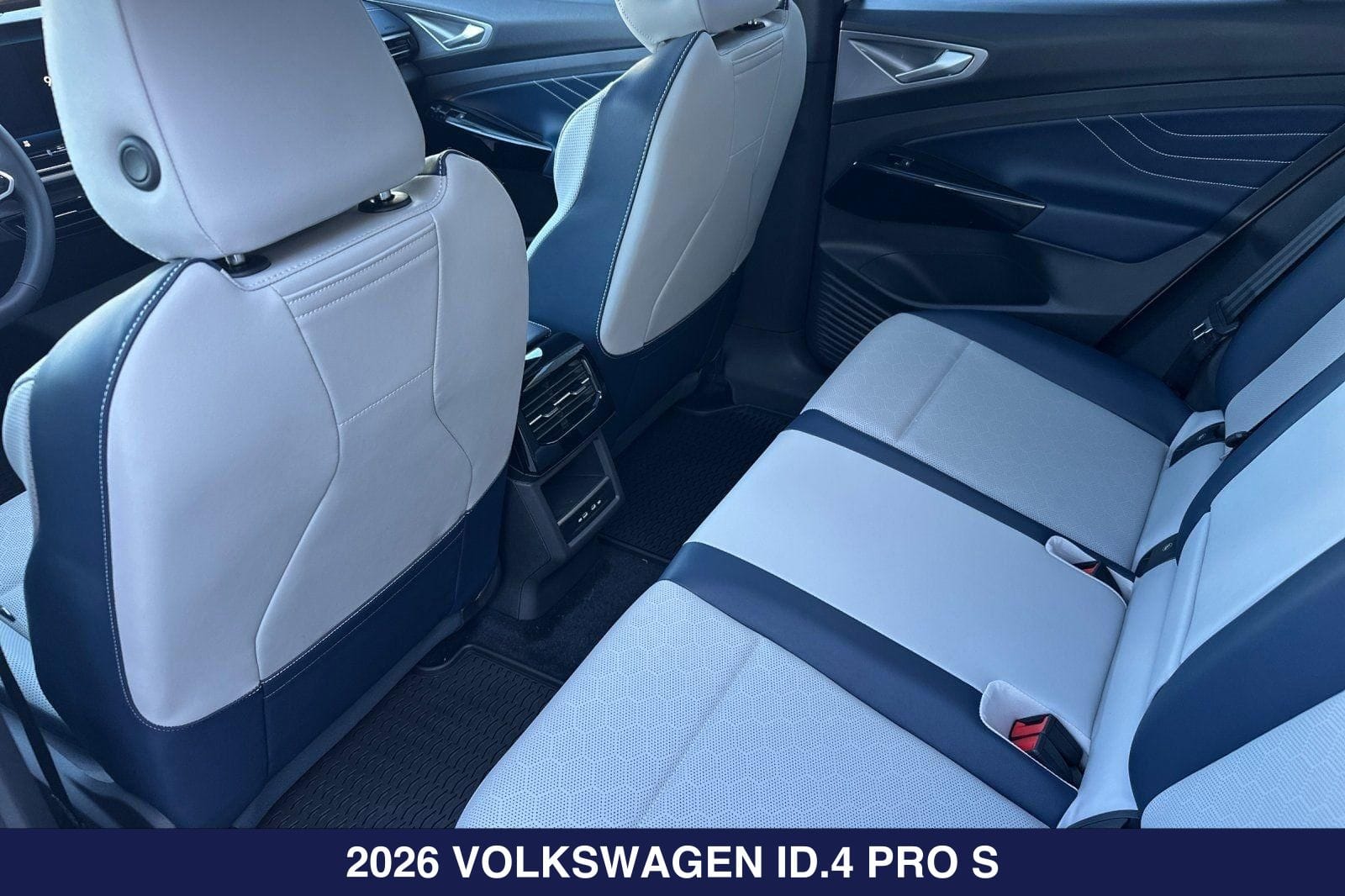 2026 Volkswagen ID.4 PRO S - Photo 12