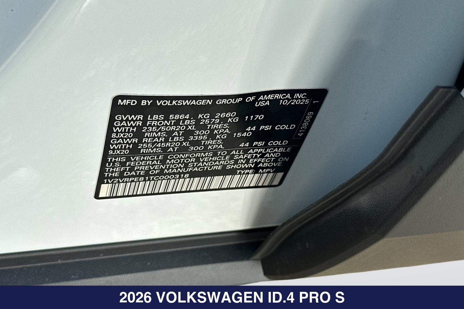 2026 Volkswagen ID.4 PRO S - Photo 28