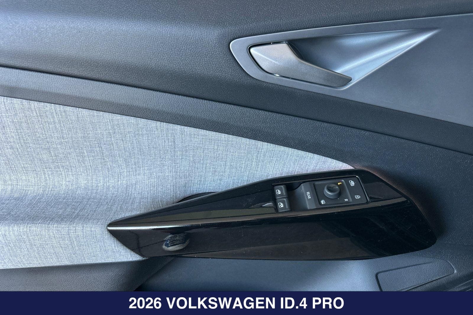 2026 Volkswagen ID.4 PRO - Photo 11