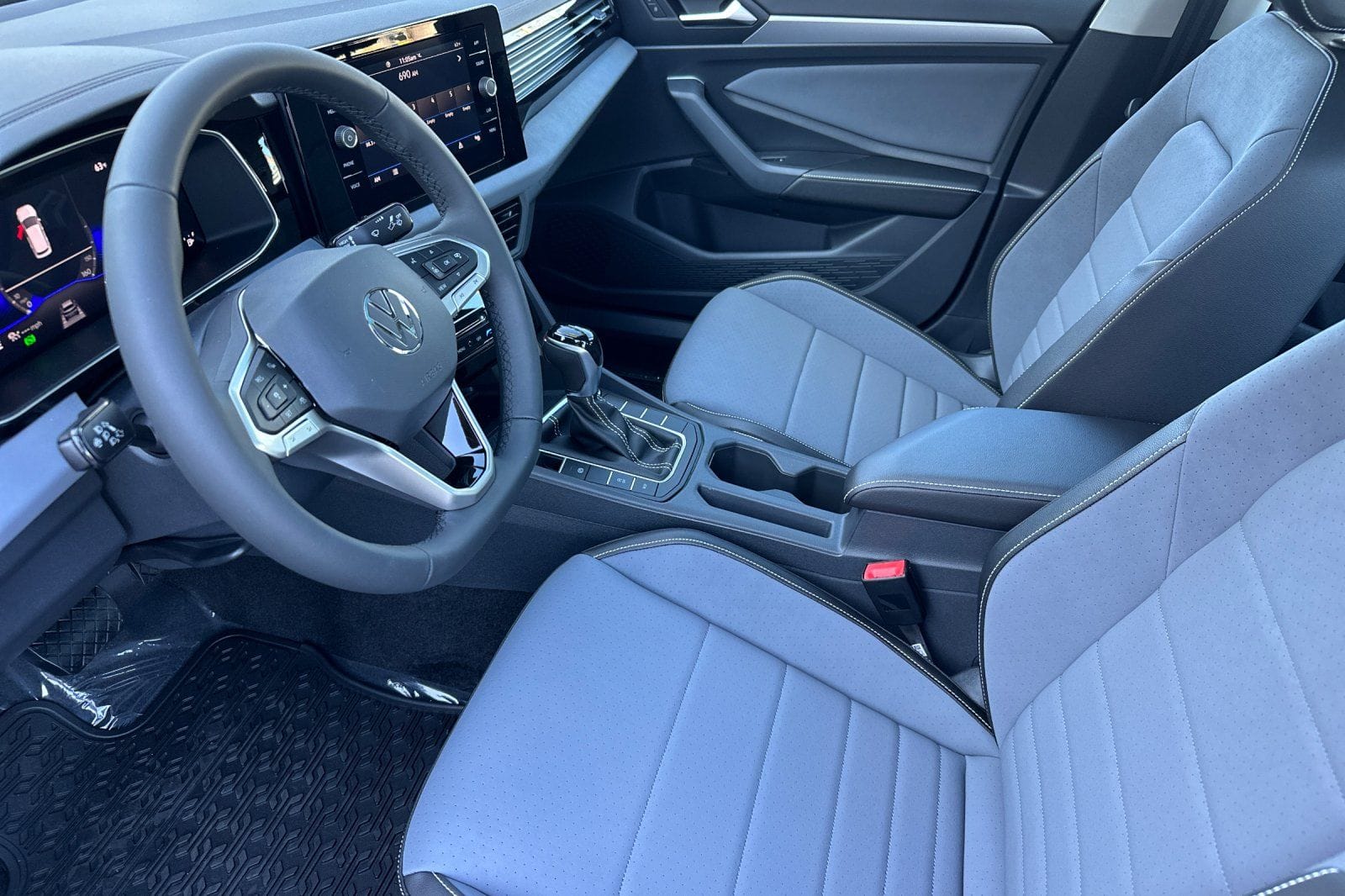 2026 Volkswagen Jetta SE - Photo 9