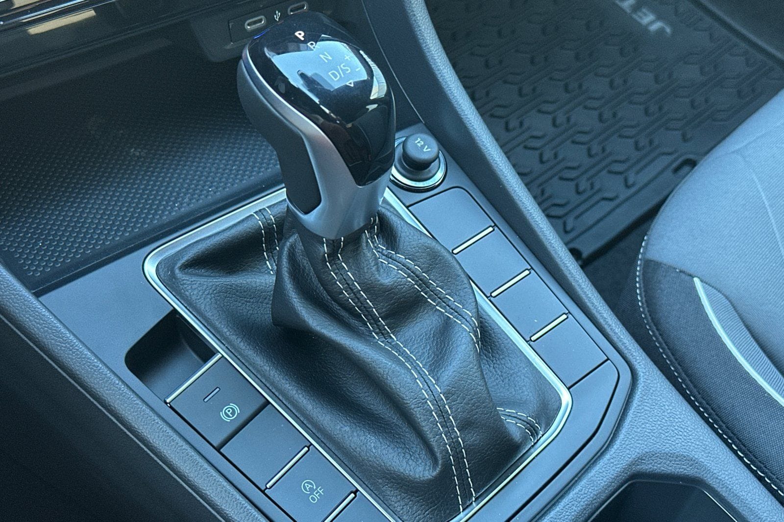 2026 Volkswagen Jetta Sport - Photo 19