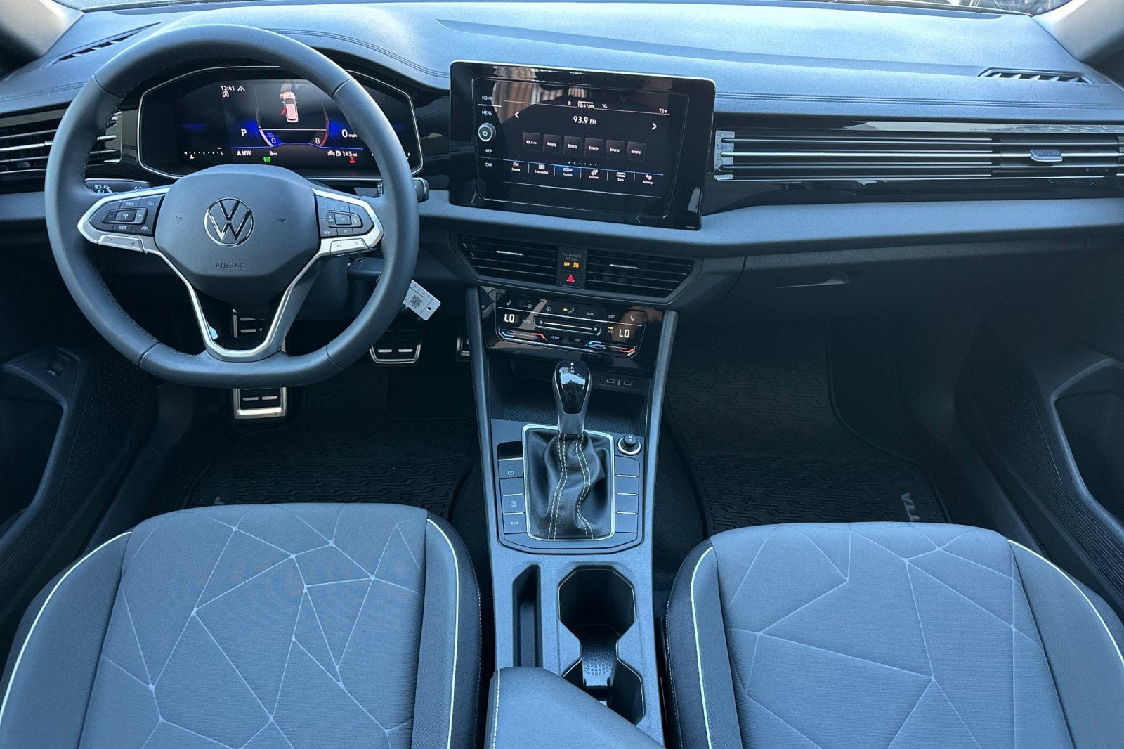 2026 Volkswagen Jetta Sport - Photo 12