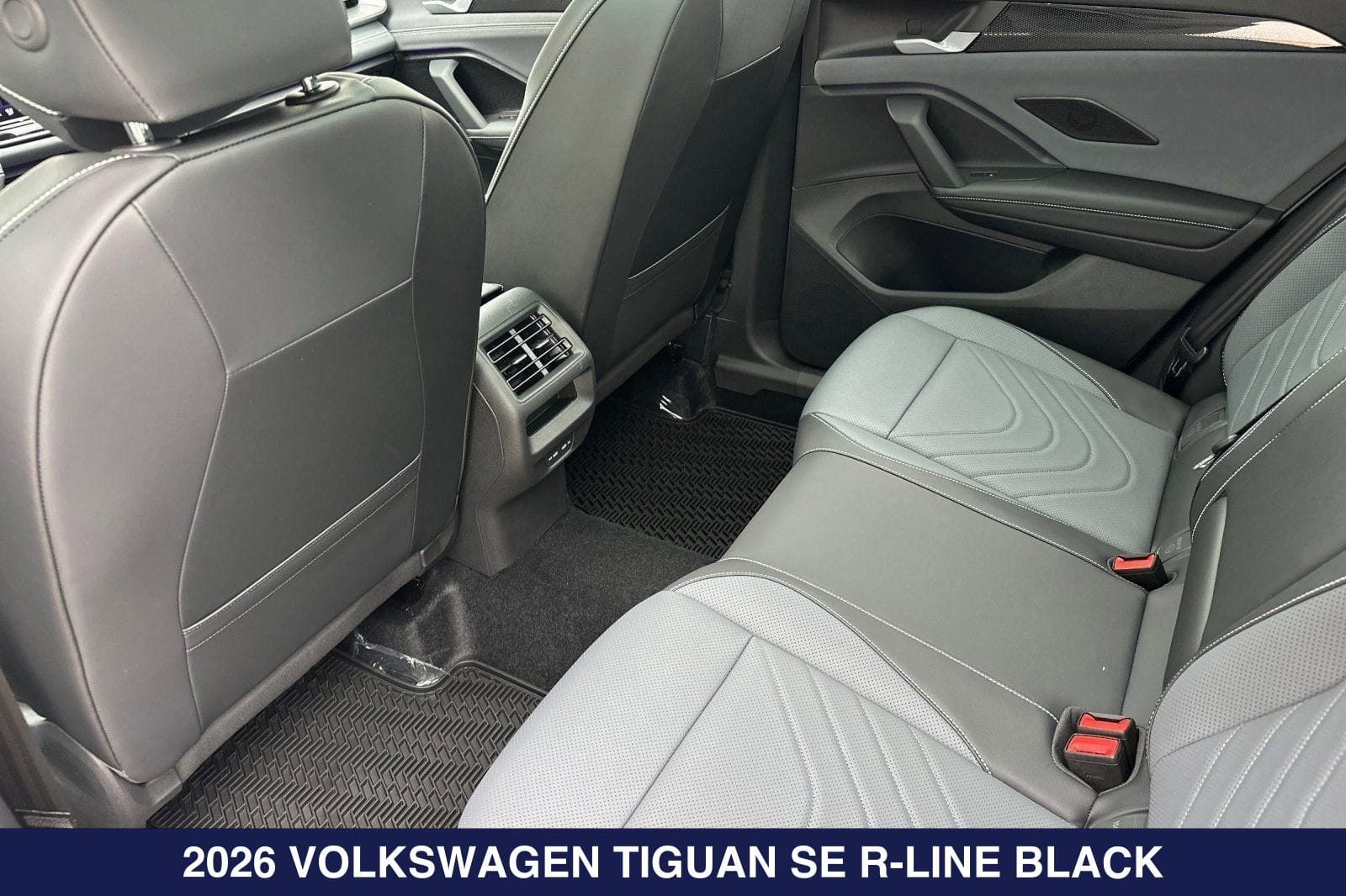 2026 Volkswagen Tiguan SE R-LINE BLACK - Photo 12