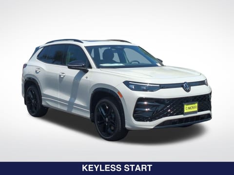 2026 Volkswagen Tiguan 2.0T SE R-Line Black