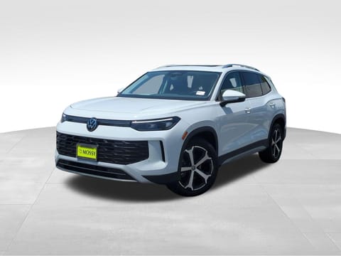 1 image of 2026 Volkswagen Tiguan 2.0T SE
