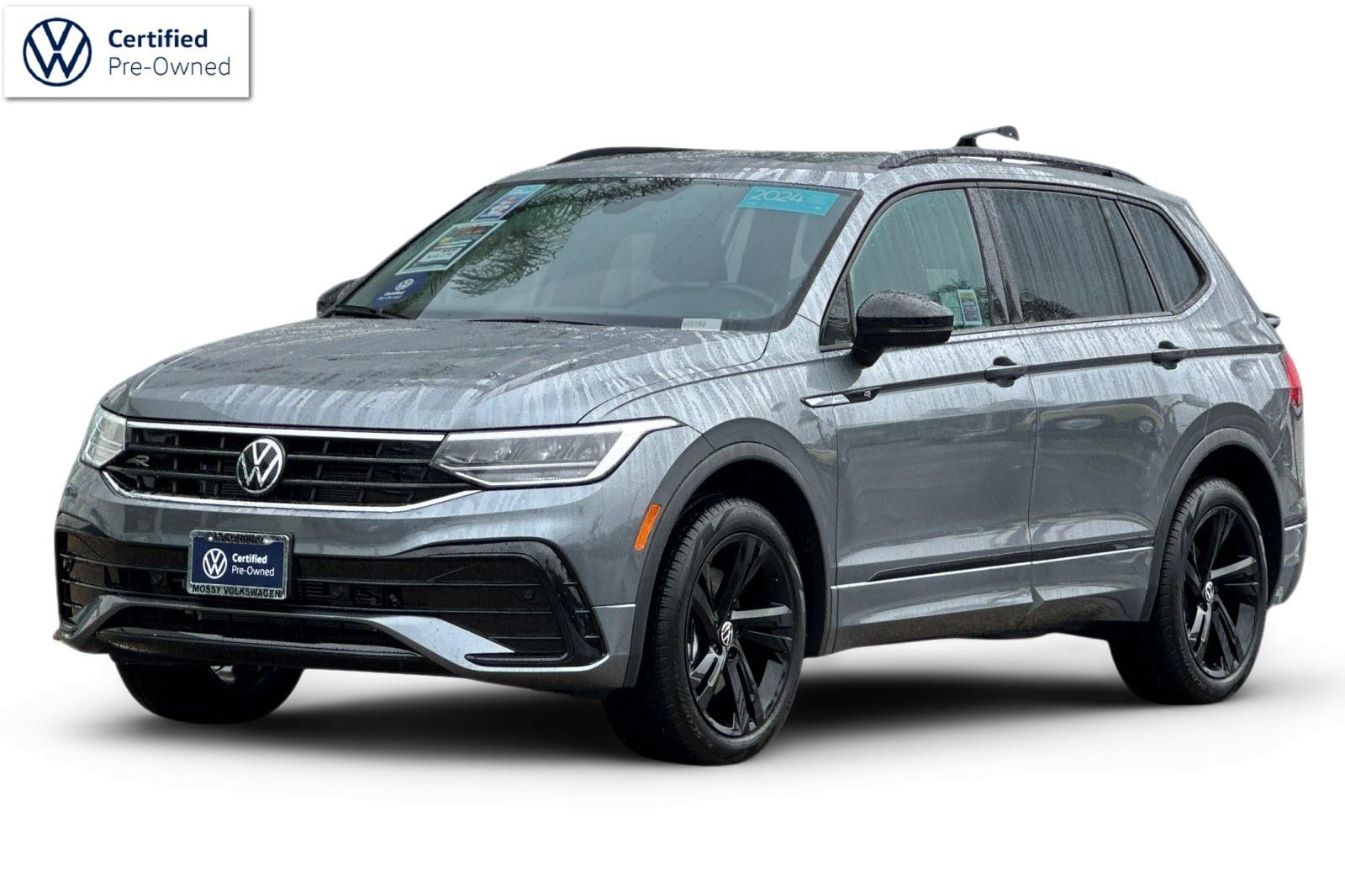 2024 Volkswagen Tiguan SE R-LINE BLACK's photo