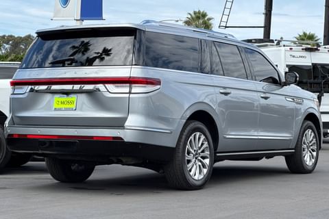 2022 Lincoln Navigator L Standard