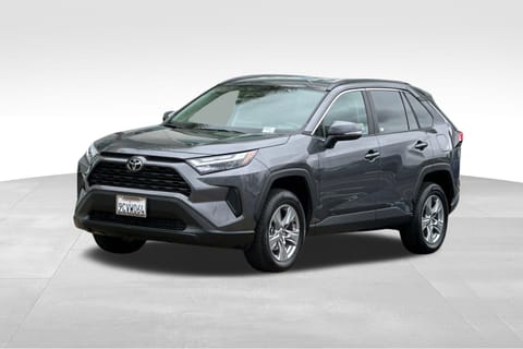 1 image of 2022 Toyota RAV4 XLE