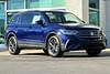 2 thumbnail image of  2022 Volkswagen Tiguan 2.0T SE