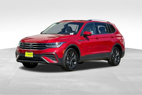 1 image of 2024 Volkswagen Tiguan 2.0T SE