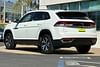 6 thumbnail image of  2024 Volkswagen Atlas Cross Sport 2.0T SE