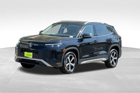 1 image of 2025 Volkswagen Tiguan 2.0T SE