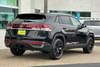 4 imagen en miniatura de 2026 Volkswagen Atlas Cross Sport 2.0T SE w/Technology
