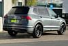 4 imagen en miniatura de 2024 Volkswagen Tiguan 2.0T SE R-Line Black