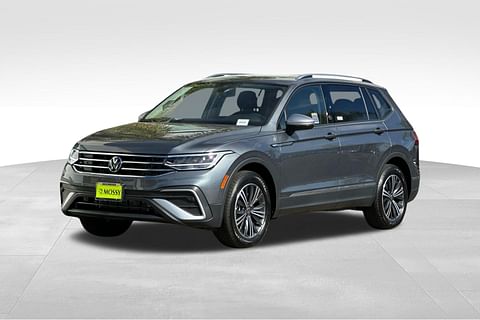 1 imagen de 2024 Volkswagen Tiguan Wolfsburg