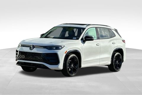 1 imagen de 2025 Volkswagen Tiguan 2.0T SE R-Line Black