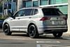 7 imagen en miniatura de 2023 Volkswagen Tiguan 2.0T SE R-Line Black