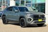 2 imagen en miniatura de 2026 Volkswagen Atlas Cross Sport 2.0T SE w/Technology