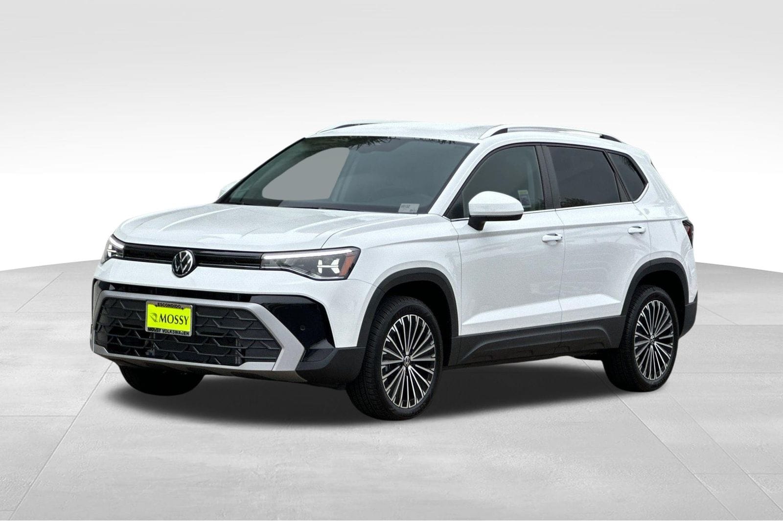 2025 Volkswagen Taos SE's photo