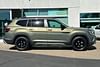 3 thumbnail image of  2025 Volkswagen Atlas 2.0T Peak Edition SE w/Tech