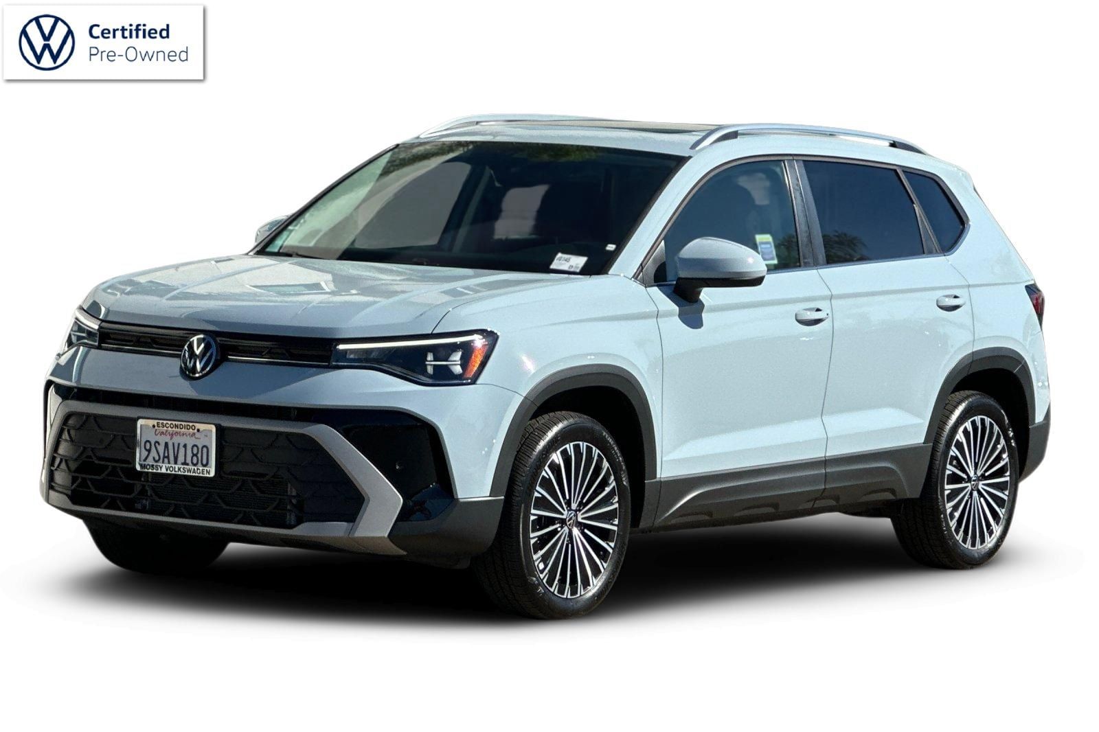 2025 Volkswagen Taos SE's photo