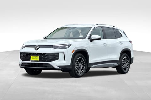 1 image of 2026 Volkswagen Tiguan 2.0T S