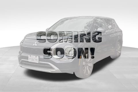1 image of 2025 Mitsubishi Outlander SE