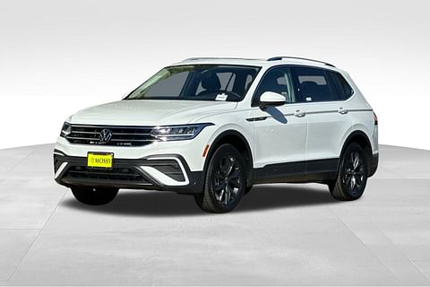 1 image of 2024 Volkswagen Tiguan 2.0T SE