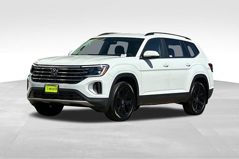 1 image of 2024 Volkswagen Atlas 2.0T SE w/Technology