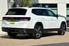 4 thumbnail image of  2024 Volkswagen Atlas 2.0T SE w/Technology