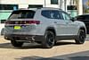 4 thumbnail image of  2025 Volkswagen Atlas 2.0T SE w/Technology