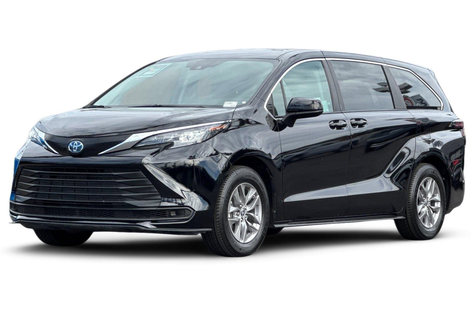 1 placeholder image of  2024 Toyota Sienna LE
