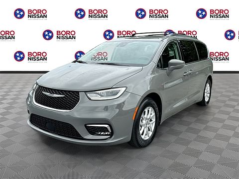 1 image of 2022 Chrysler Pacifica Touring L