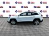 8 thumbnail image of  2018 Jeep Cherokee Latitude