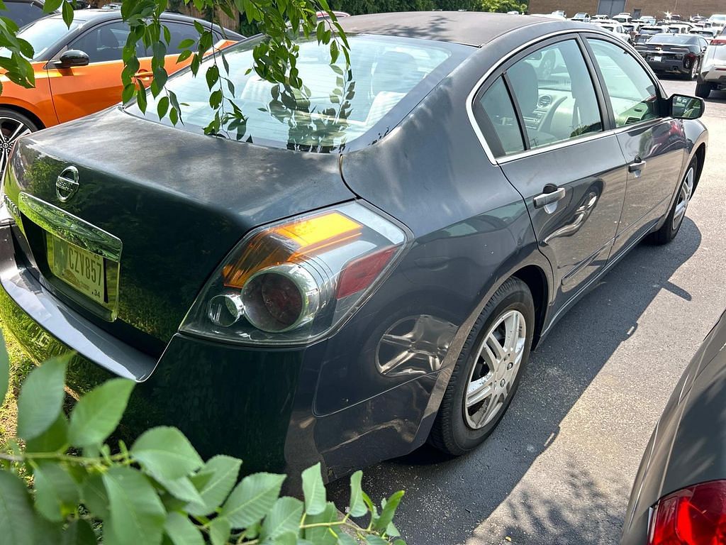 Used 2011 Nissan Altima Base with VIN 1N4AL2AP1BN470598 for sale in Murfreesboro, TN