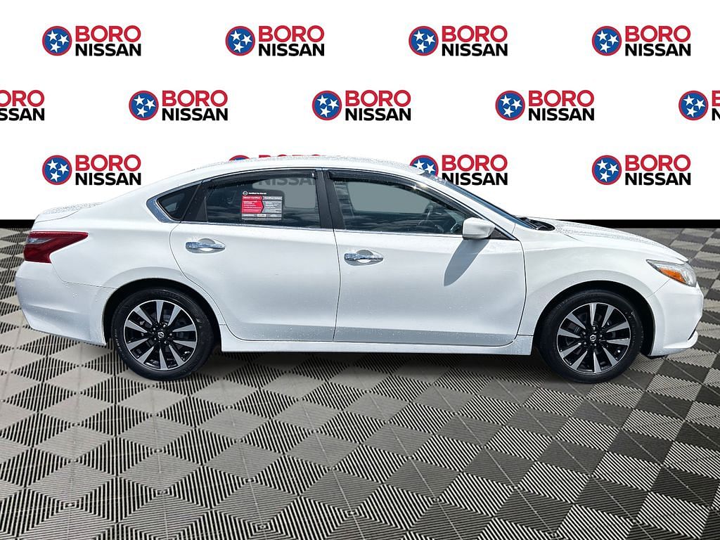 Used 2018 Nissan Altima SV with VIN 1N4AL3AP7JC269496 for sale in Murfreesboro, TN