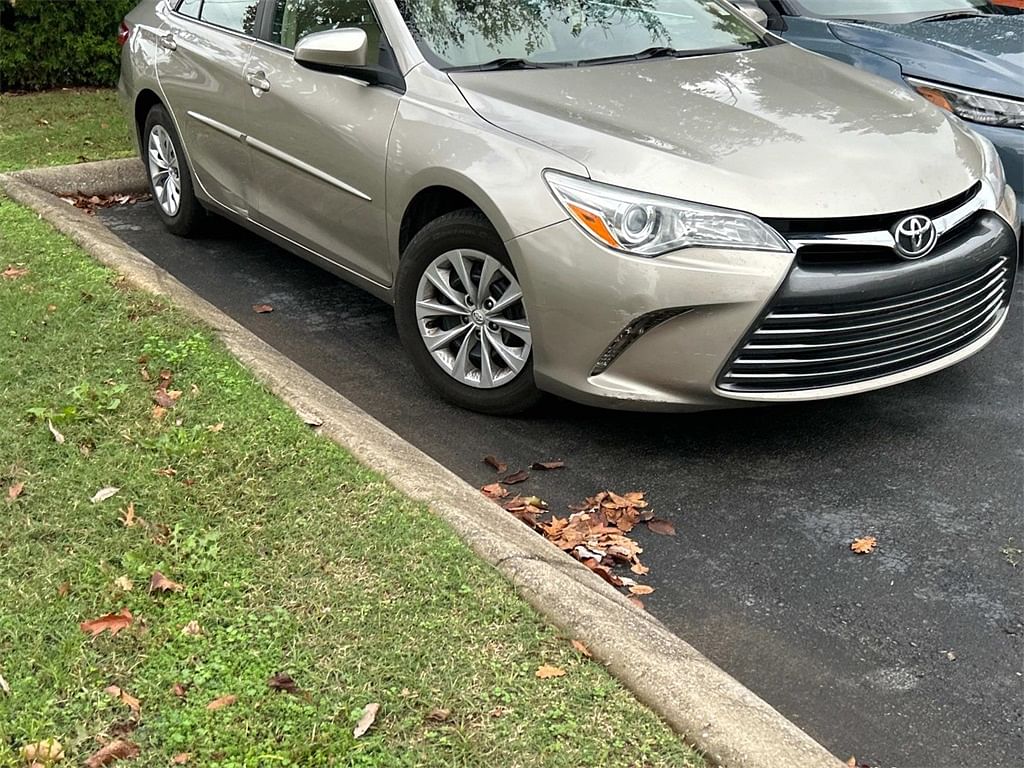 Used 2016 Toyota Camry LE with VIN 4T1BF1FK9GU535493 for sale in Murfreesboro, TN