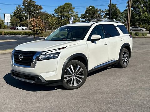 1 image of 2024 Nissan Pathfinder Platinum