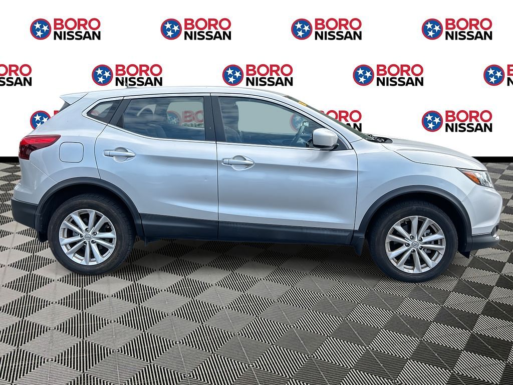 Used 2017 Nissan Rogue Sport S with VIN JN1BJ1CP4HW012331 for sale in Murfreesboro, TN