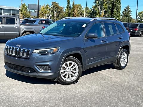 1 image of 2020 Jeep Cherokee Latitude