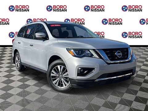 1 image of 2020 Nissan Pathfinder SV