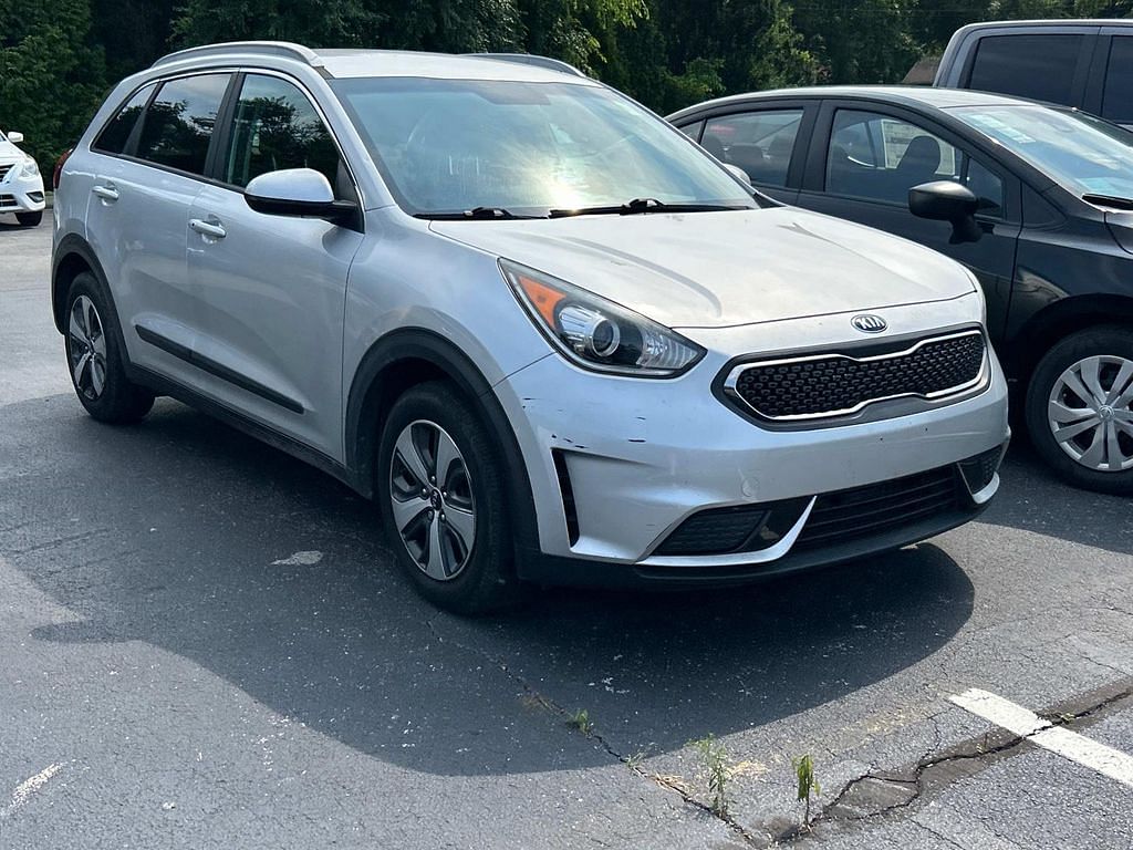 Used 2017 Kia Niro LX with VIN KNDCB3LC0H5039474 for sale in Murfreesboro, TN
