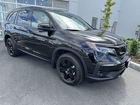 1 image of 2022 Honda Pilot TrailSport