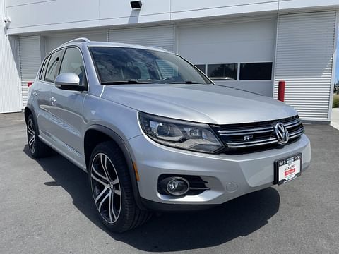 1 image of 2017 Volkswagen Tiguan Highline